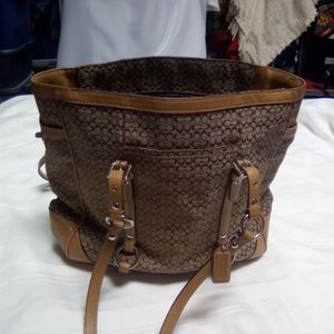 Vintage Coach Signature shoulder bag 80888-f11527 / BUNDLE & SAVE!!!